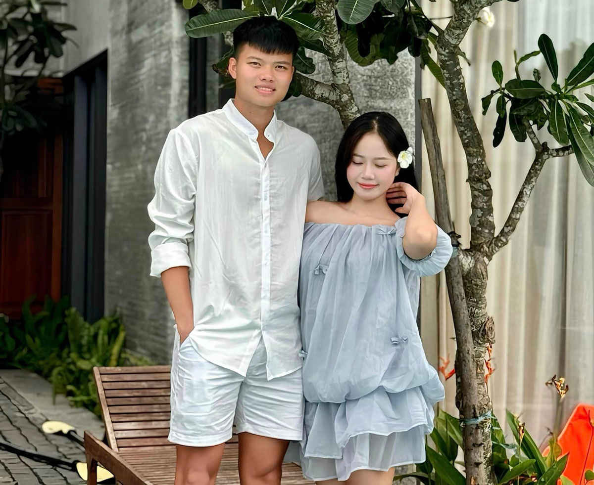 Văn Tùng và Hoàng Yến thường xuyên cùng nhau đi du lịch, khoe những khoảnh khắc hạnh phúc trên trang cá nhân.