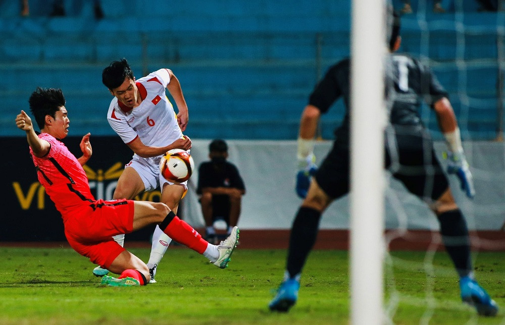 Thang nhe U20 Han Quoc, U23 Viet Nam con nhieu viec truoc SEA Games-Hinh-6