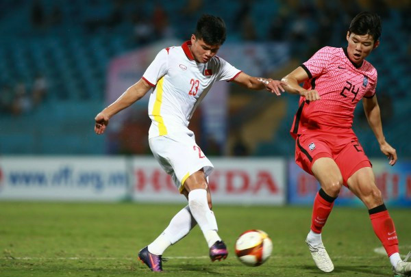 Thang nhe U20 Han Quoc, U23 Viet Nam con nhieu viec truoc SEA Games-Hinh-5