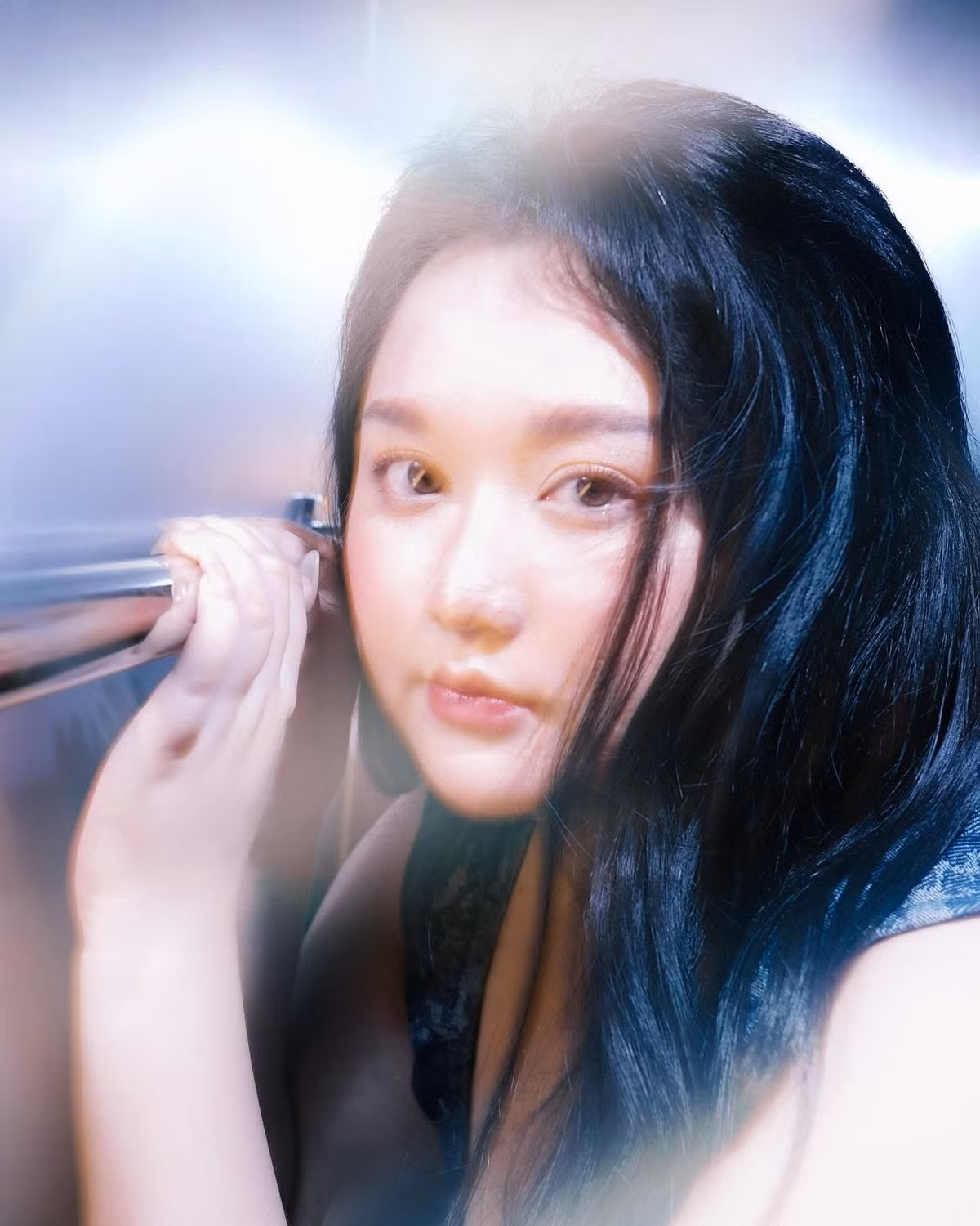 Tuy nhiên, đại diện của Trúc Anh khẳng định cô chỉ tới chăm sóc da.