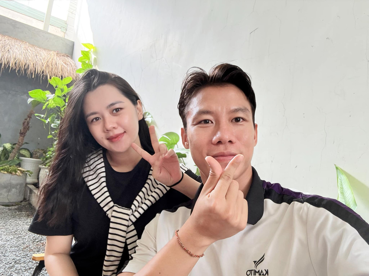 Quế Ngọc Hải và bà xã làm đám cưới hồi tháng 1/2018. Trước khi đón bé út, cặp uyên ương đã có hai con gái, Sunny sinh năm 2018 và Kem sinh năm 2022.