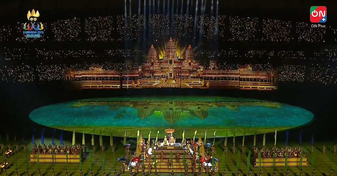 Le khai mac SEA Games 32: Man nhan bua tiec cong nghe Hologram-Hinh-41