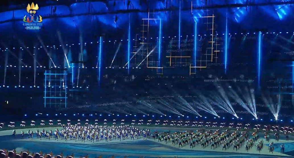 Le khai mac SEA Games 32: Man nhan bua tiec cong nghe Hologram-Hinh-31