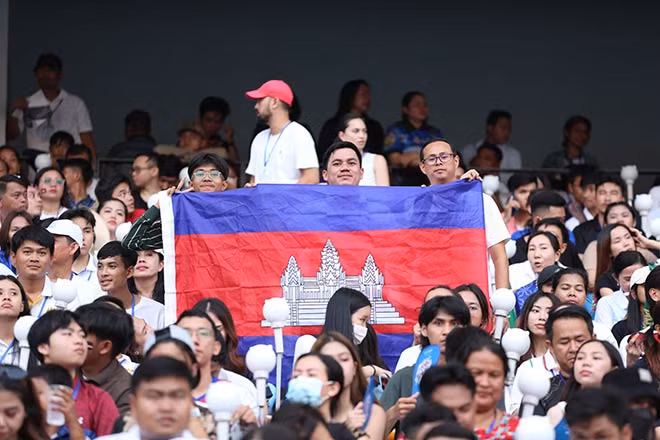 Le khai mac SEA Games 32: Man nhan bua tiec cong nghe Hologram-Hinh-58