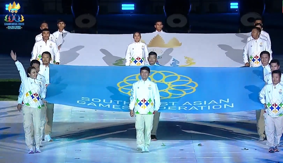 Le khai mac SEA Games 32: Man nhan bua tiec cong nghe Hologram-Hinh-14