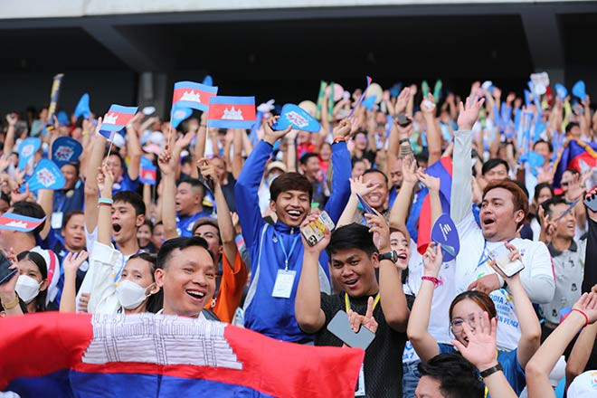 Le khai mac SEA Games 32: Man nhan bua tiec cong nghe Hologram-Hinh-57