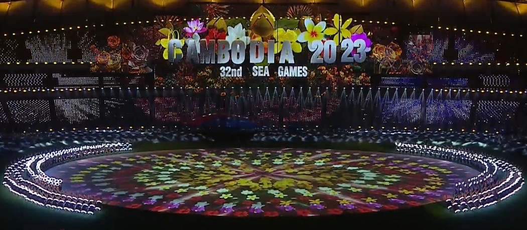 Le khai mac SEA Games 32: Man nhan bua tiec cong nghe Hologram-Hinh-30
