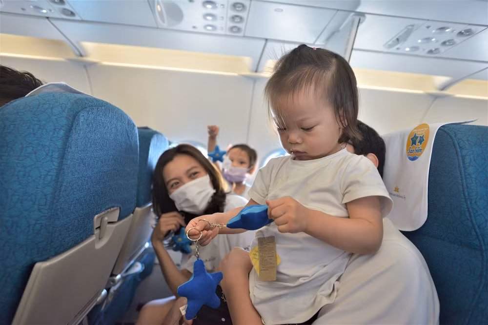 Bên cạnh lời kêu gọi “Cùng chung tay bảo vệ sao biển” thì mỗi hành khách sẽ được trao tặng mỗi vị khách một món quà đặc biệt đó là những chiếc móc khóa hình sao biển.