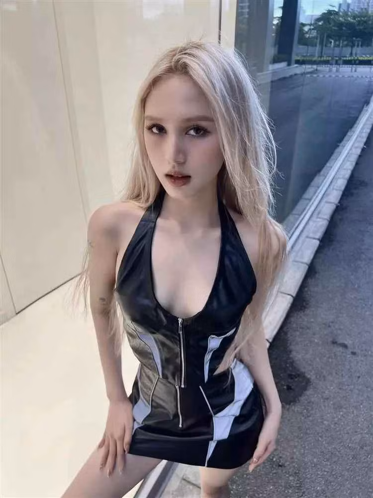 Vốn nổi tiếng sở hữu vẻ đẹp lai nên mỗi lần đăng ảnh, hot girl Xoài Non (tên thật Trang Phạm, SN 2002) luôn nhận về sự quan tâm lớn của dư luận.