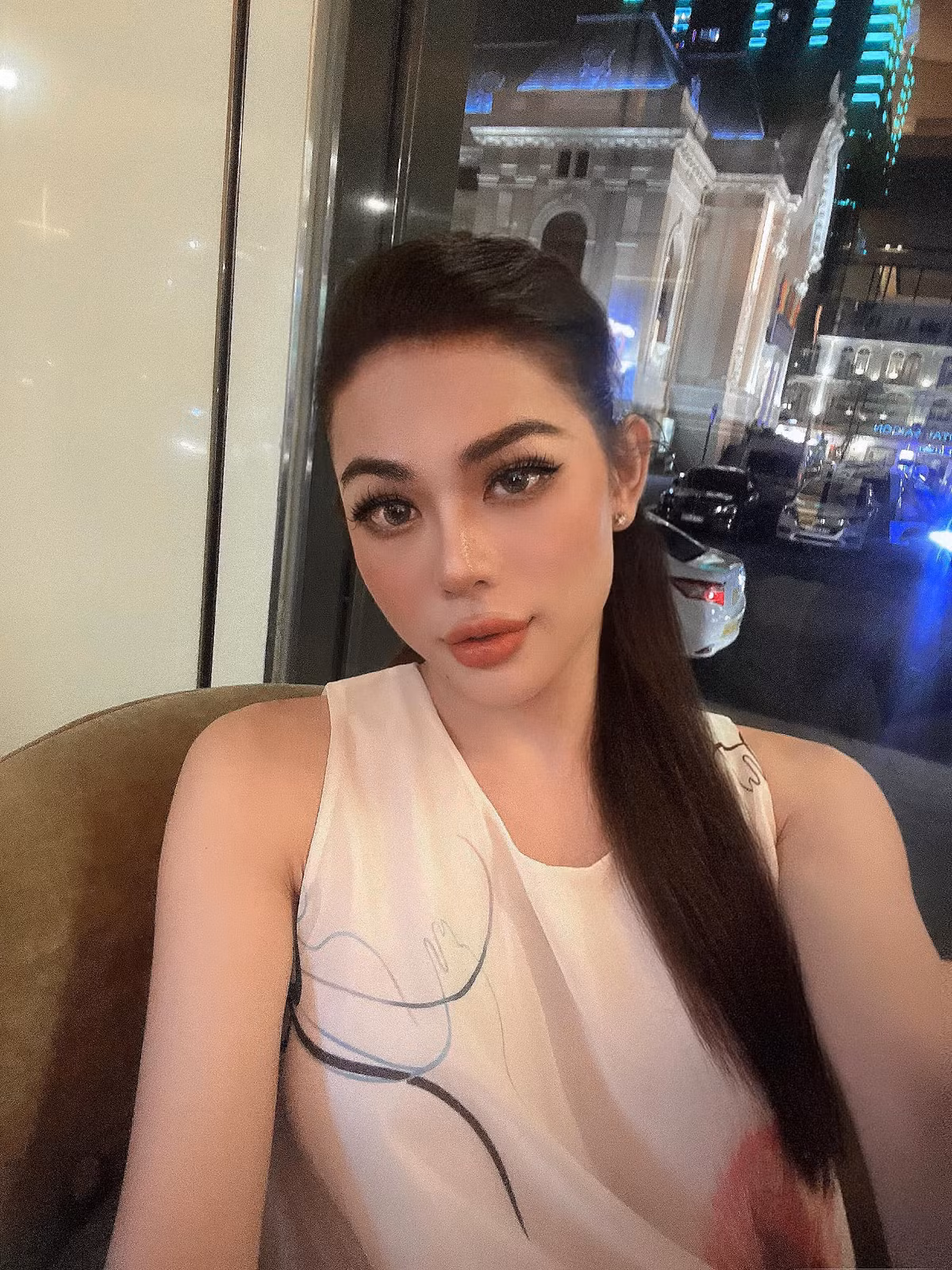 Khiết Anh quyết tâm phẫu thuật chuyển giới để được làm một cô gái trọn vẹn.