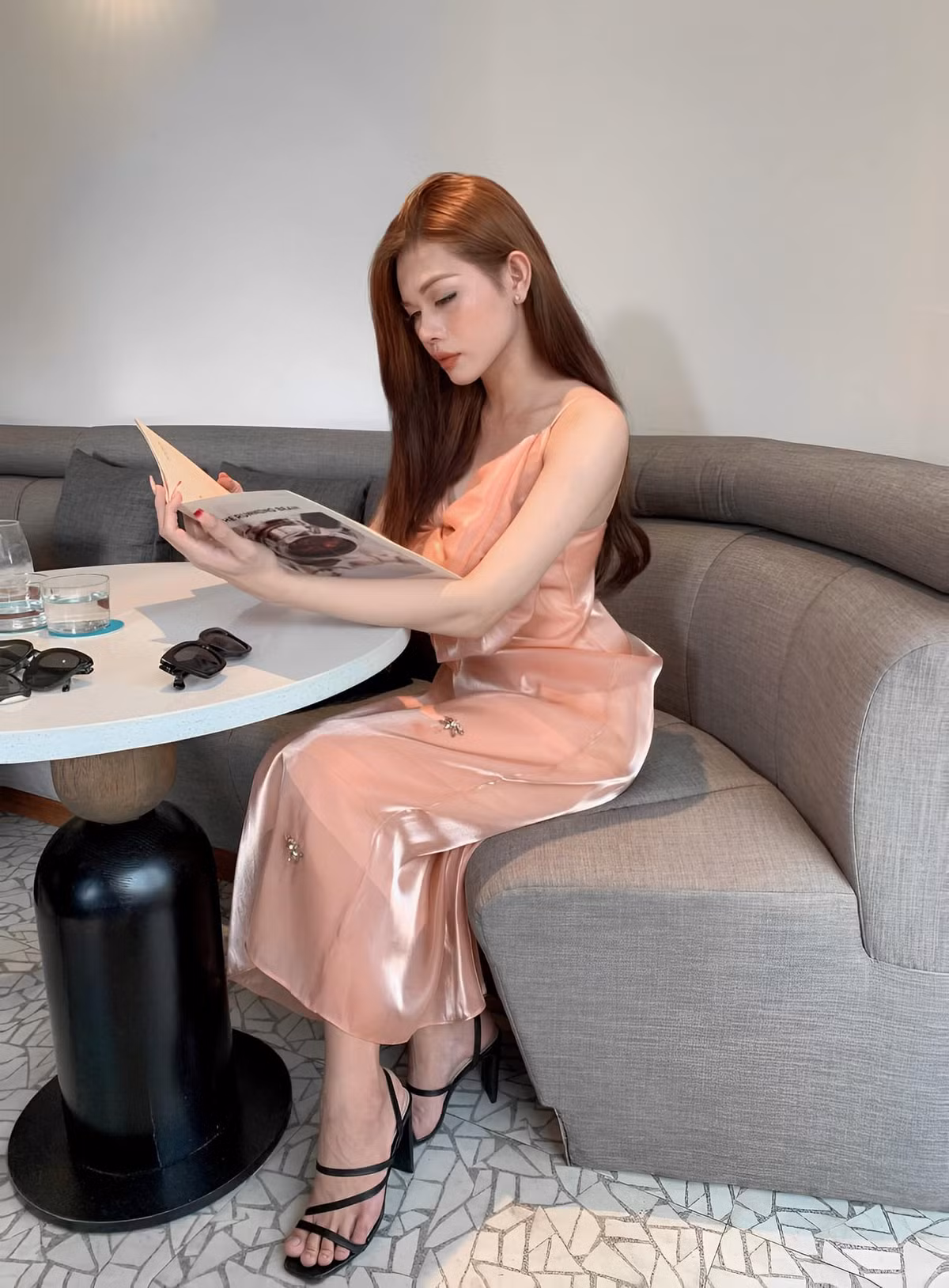 Được mặc váy đẹp, được để tóc dài và bước trên sàn catwalk với vai trò nữ người mẫu, cô gái chuyển giới Sài thành vô cùng hạnh phúc.