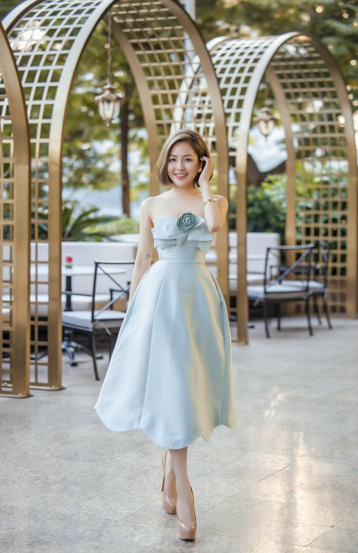 Hiện, Trâm Anh đã trở về cuộc sống thường nhật, cô nàng thường xuyên đăng tải hình ảnh lạc quan yêu đời.