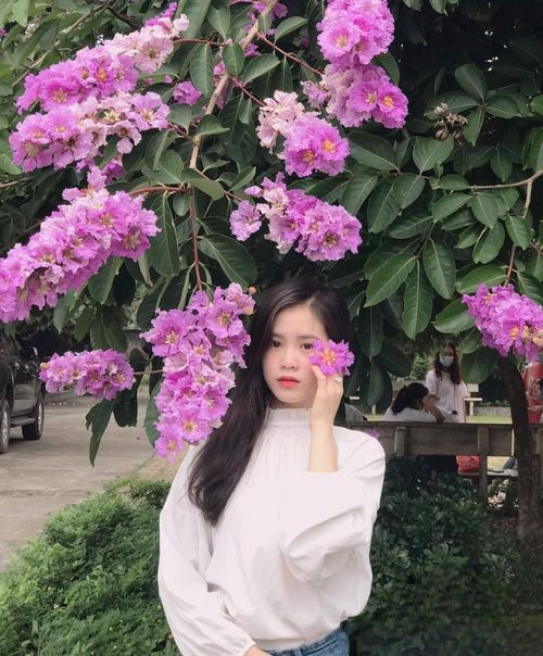 Cô gái Tày chia sẻ về quan điểm sống rằng: "Mình luôn nghĩ rằng phải cố gắng làm tốt những việc mình nên làm, cố gắng vì những người thân yêu sau đó mới đến bản thân mình. Mình sống vì hiện tại và tương lai, theo đuổi đam mê...