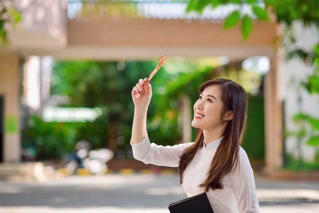 Ở thời điểm hiện tại, Bích Nguyệt cho biết cô bạn sẽ tập trung vào học tập, nỗ lực không ngừng và luôn lạc quan, vui vẻ để làm chỗ dựa tinh thần cho gia đình và không phụ công ơn của mẹ.