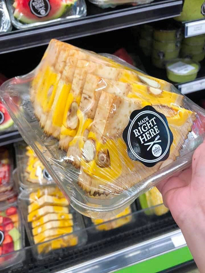 Màn bổ mít giống dưa hấu trên lập tức thu hút sự chú ý của người Việt tham gia bình luận và bày cách làm đúng cách cho người bạn cách nửa vòng trái đất.