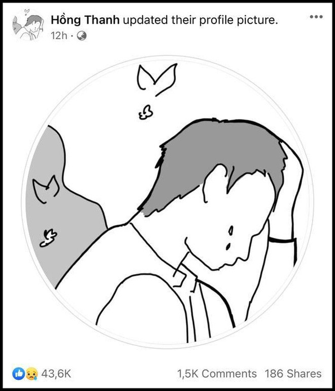 Cụ thể, trong khi Hồng Thanh thay ava tranh vẽ một người đàn ông buồn bã, rơi nước mắt thì Mie lại đăng status vỏn vẹn icon mặt cười khó hiểu.