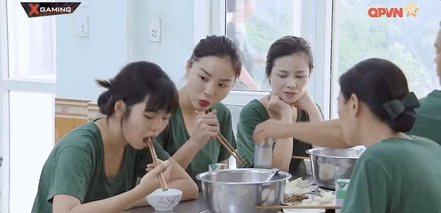 Dù những tình huống bị gắn mác "công chúa" của Khánh Vân đều đã lần lượt được giải quyết nhưng cô nàng vẫn mất điểm trong mắt nhiều người.