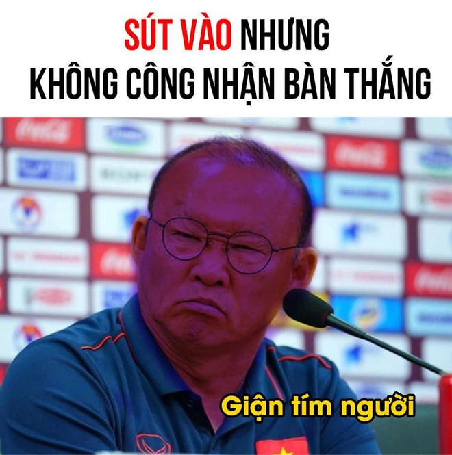 Sút vào nhưng không được công nhận bàn thắng "bố Park" có pha giận tím người.