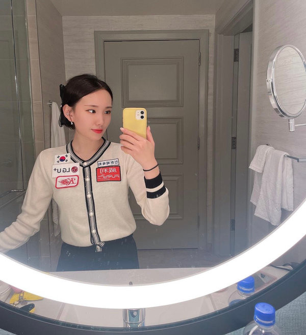 Lee Woo Jin không chỉ tài năng mà còn sở hữu nhan sắc vô cùng xinh đẹp