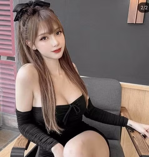 Những khoảnh khắc phô diễn vòng 1 tròn trịa của Mym Trần luôn nhận được sự chú ý của không ít cư dân mạng.