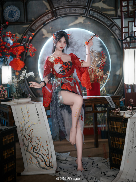 Thực tế, đây không phải lần đầu Yager “chịu” biến hình như vậy. Trước đó cô nàng cũng đã có một vài bộ ảnh để đời, song khi biến hình thành Cố Thanh Hàn, nhiều fan của cô vẫn không khỏi bất ngờ.