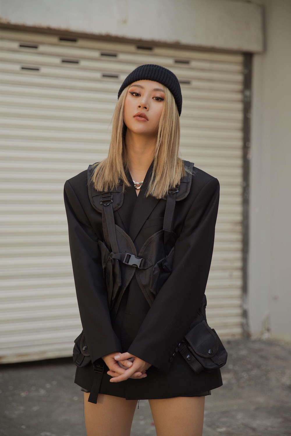 Gái xinh này là mẫu ảnh, beauty blogger, tham gia đóng phim ngắn,...