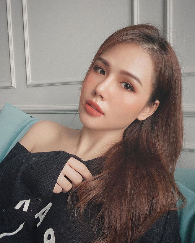 Kết quả dễ đoán thôi, tỷ lệ 73% cho câu trả lời "Không hợp" đã áp đảo hẳn con số 27% "Đồng ý" trong phần bình chọn về mái tóc được Phanh Lee đăng tải đã khiến nhiều người hiểu vấn đề.