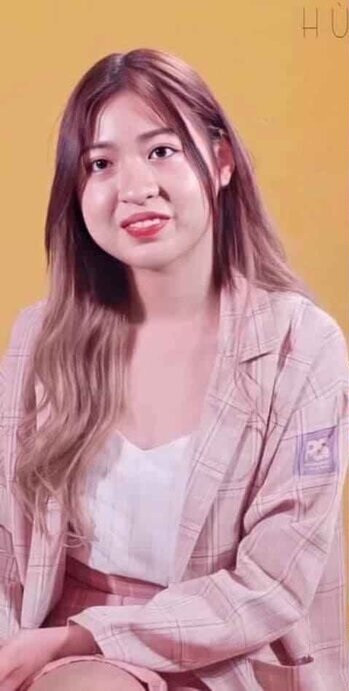 Trước đó, Thanh Tâm cũng từng khiến cư dân mạng không hài lòng về lời giải thích thiếu chuyên nghiệp về khuyết điểm của bản thân.