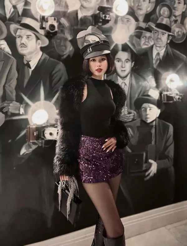 Dù Tết Nguyên đán đã qua đi nhưng mới đây Tâm Tít mới gây chú ý khi có màn lên đồ cực táo bạo.