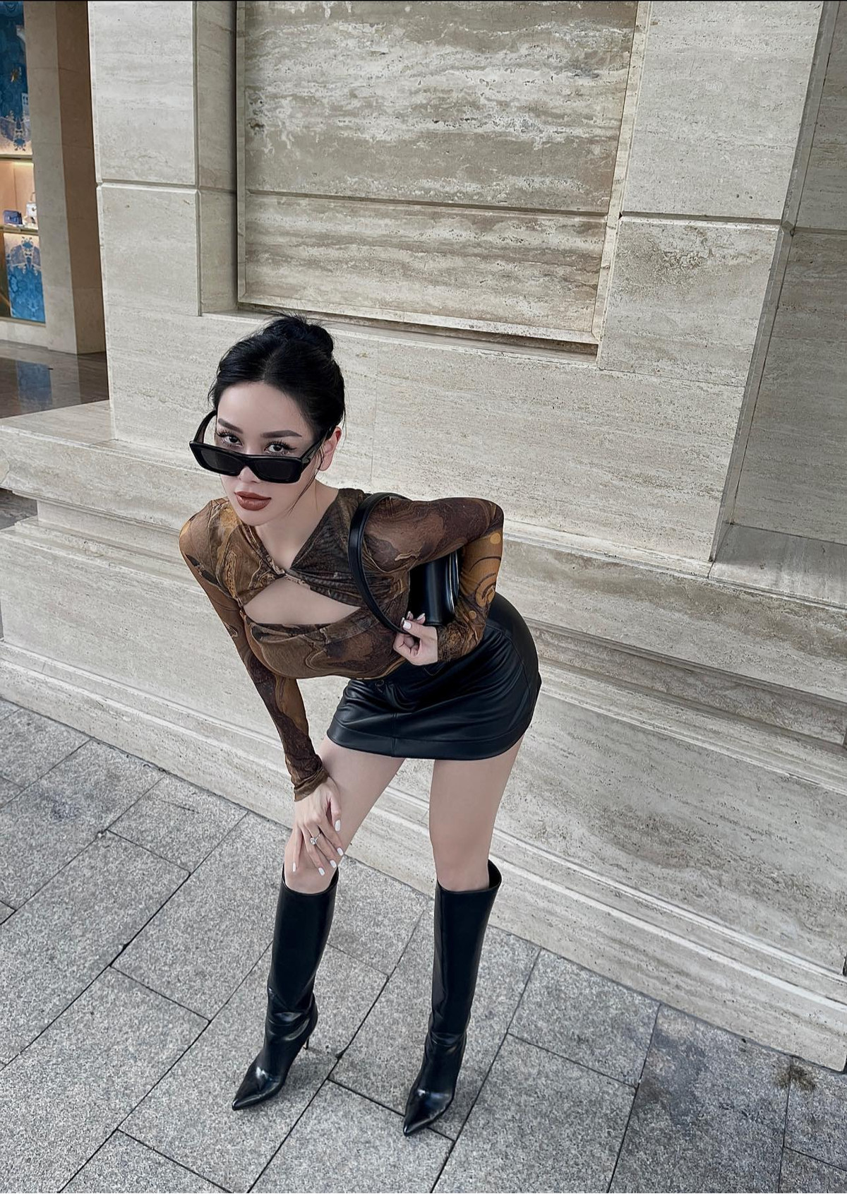 Thanh Thảo và Schmidt đang trải qua mối tình đầy hạnh phúc suốt 2 năm qua. Họ thoải mái chia sẻ những bức ảnh đầy tình cảm bên nhau.