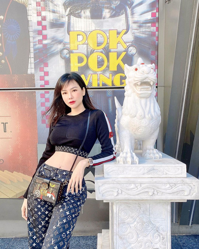 Dù diện trang phục sang chảnh hay chỉ là outfit tập tành đơn giản, Đào Lan Phương trông vẫn xinh đẹp, hút mắt như thường.