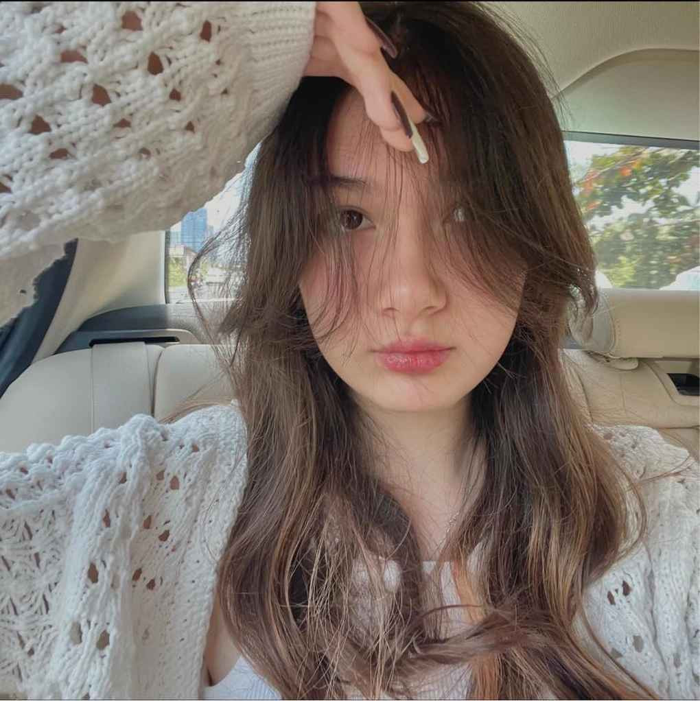 Thanh Giang ngày càng "trổ mã" xinh đẹp. Mỗi bức ảnh của em gái Văn Lâm đăng tải đều gây chú ý của netizen.