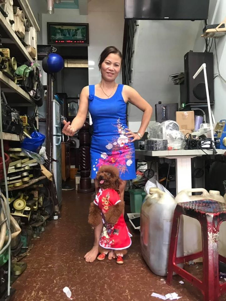 Được biết, số quần áo mà bé Su sở hữu phải lên đến 200 bộ trang phục truyền thống các nước cũng nhưng những vùng miền tại Việt Nam.