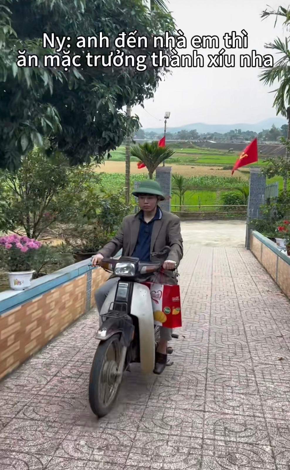 Những video bắt trend "Ra mắt nhà người yêu ăn mặc trưởng thành" trên Titkok đều có hàng trăm nghìn lượt xem và tương tác, được gọi là "vitamin hài hước" cho mùa Tết năm nay.