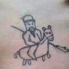 Tuy nhiên, giữa ý tưởng và quá trình thực hiện luôn là một khoảng rất dài, đã có không ít "tai nạn" nghề nghiệp của thợ khiến cho khách hàng nhận được sản phẩm hình xăm chỉ biết câm nín.