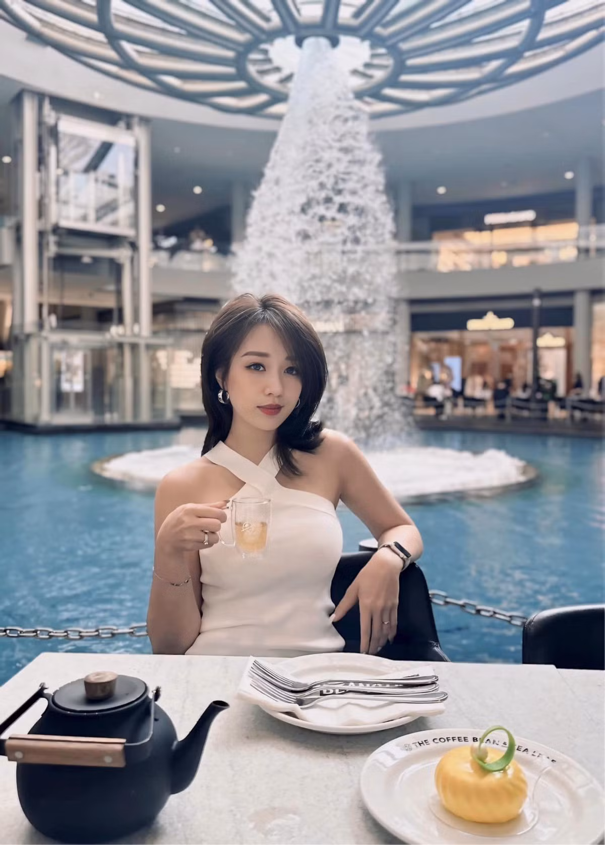 Hà Kim được biết đến là một gymmer, hot tiktoker với 400.000 người theo dõi