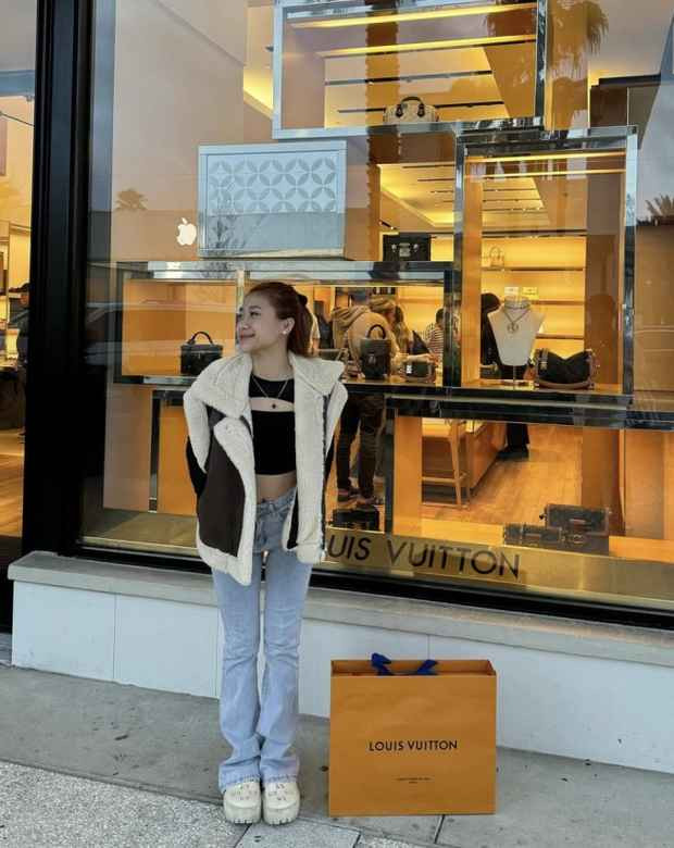 Gần nhất Như Phương lại khiến dân mạng xôn xao vì khoe vóc dáng cực gợi cảm.