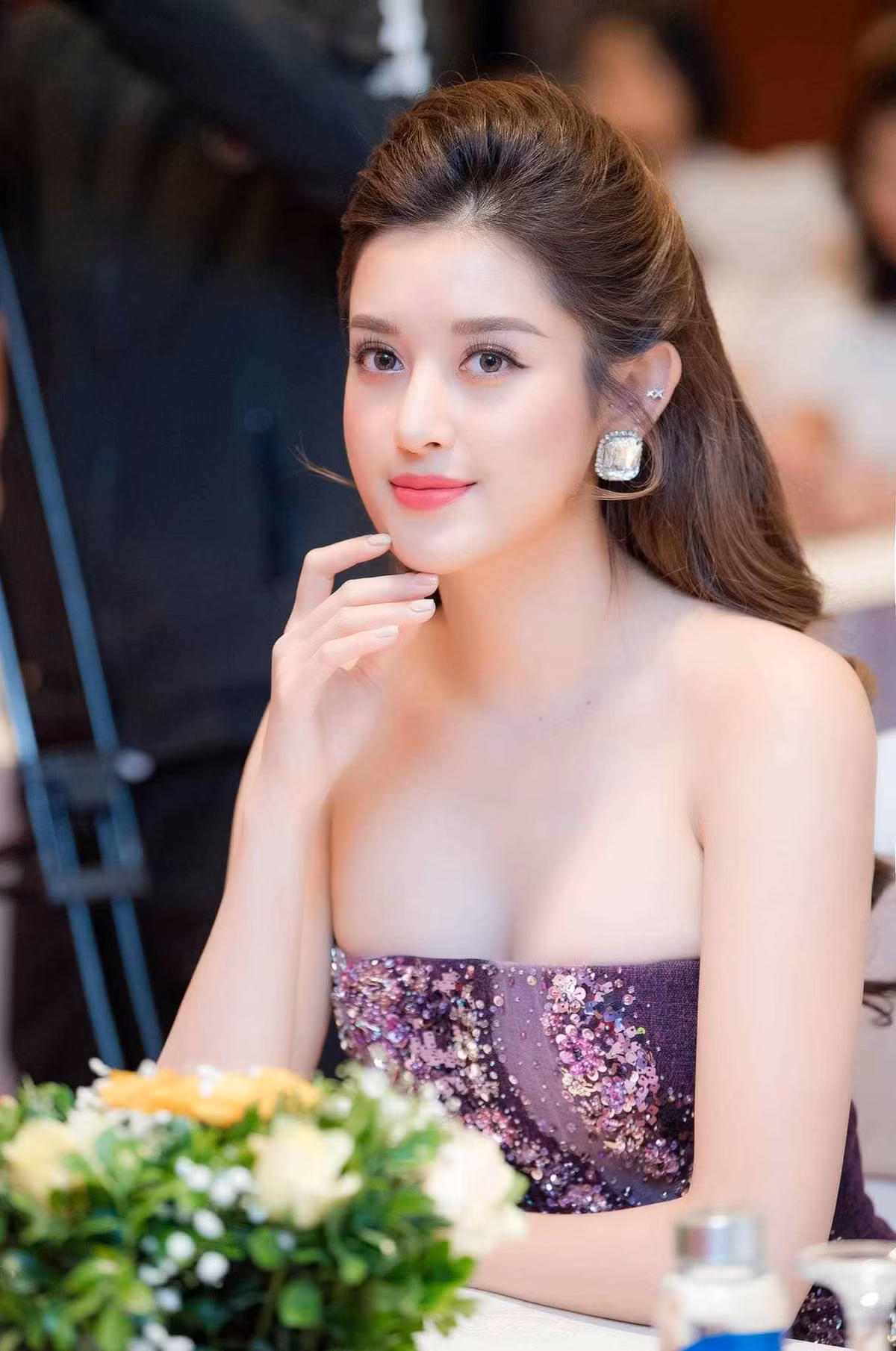 Năm 2017, người đẹp đại diện Việt Nam tham dự Miss Grand International và lọt top 10 chung cuộc.