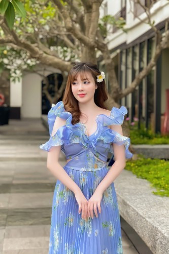 Âu Hà My được mệnh danh là cô giáo hot girl khi ngoại hình xinh đẹp, sống sang chảnh.