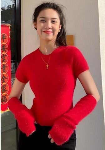 Cư dân mạng hy vọng rằng, sự nổi tiếng về vẻ bề ngoài sẽ không làm ảnh hưởng nhiều tới tinh thần thi đấu bóng rổ của Trác Thức.