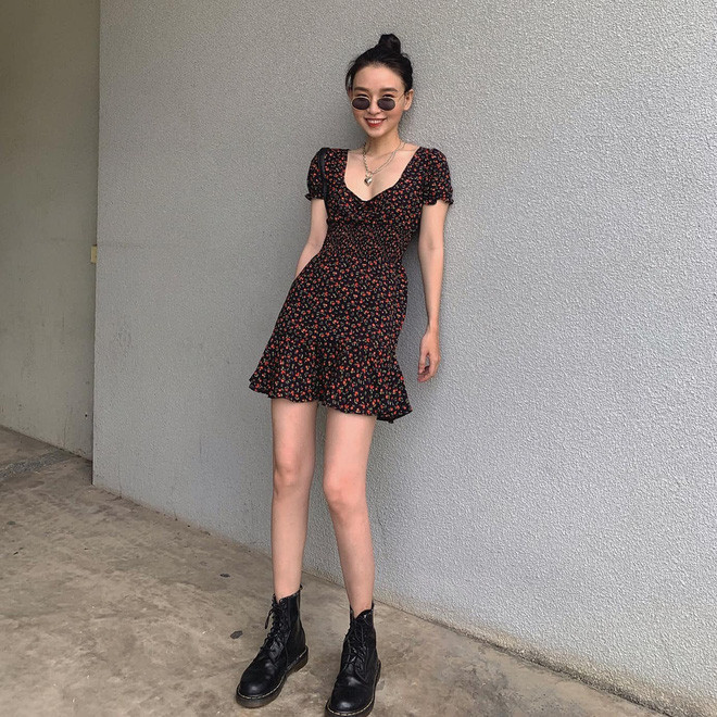 Minh Tâm (sinh năm 1991, Cần Thơ), vừa qua cô nàng khiến cộng đồng mạng trầm trồ vì những outfit cứ ngỡ vài triệu mà thực tế chỉ có giá từ 100.000 - 150.000 đồng.