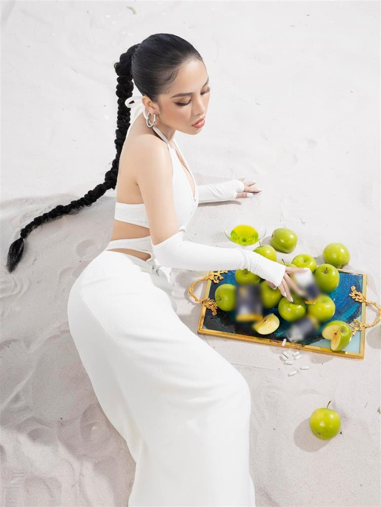 Bên cạnh cuộc hôn nhân viên mãn, Trang Pilla ngày càng ghi điểm bởi nhan sắc ngày một lên hương cùng vóc dáng đẹp chuẩn chỉnh.