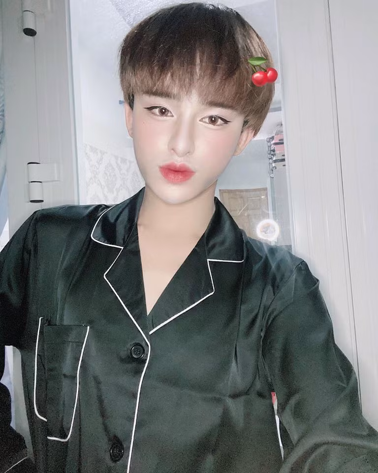 Trần Đức Bo từng khiến MXH phải xôn xao khi làm động tác "mèo méo meo" trong clip.