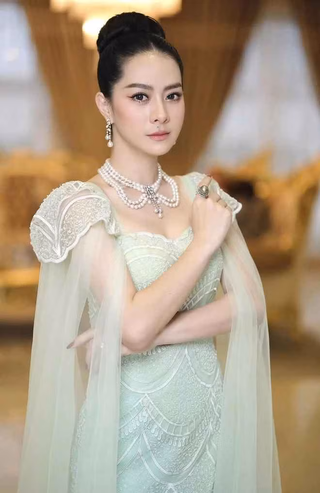 Theo chia sẻ của nữ doanh nhân, cô và chồng có 2 năm yêu nhau và 11 năm kết hôn.