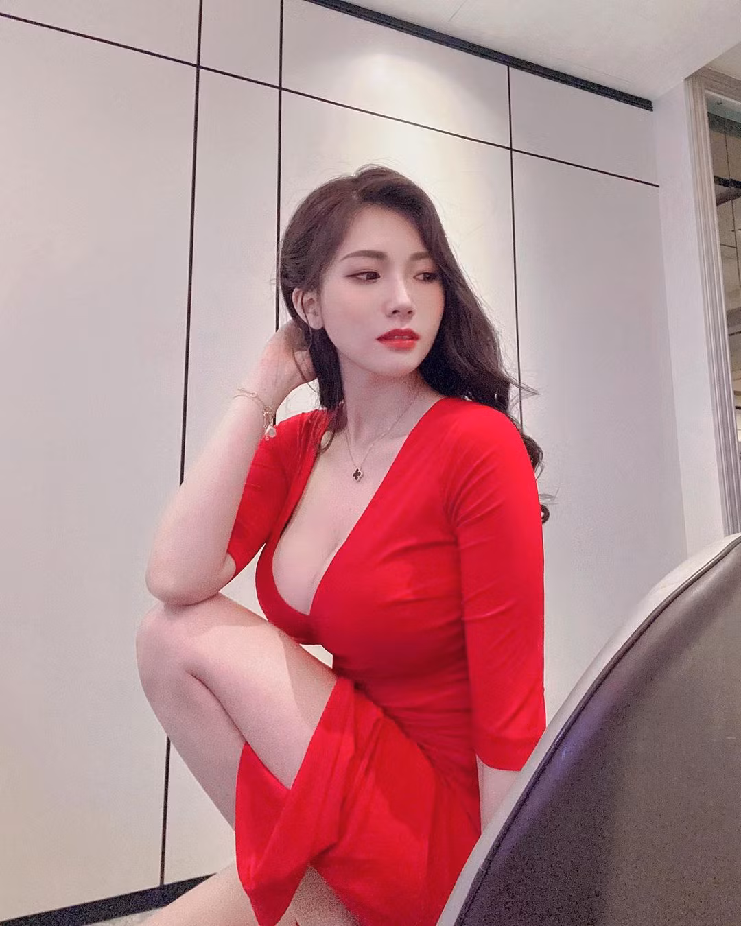 Vivian là người mẫu ảnhĐài Loan. Cô nàng sở hữu gần 5 triệu người theo dõi trên mạng xã hội Instagram.