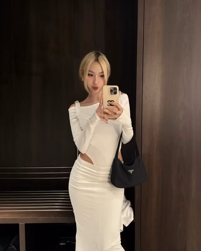 Chưa dựng lại, Quỳnh Như còn bị so sánh trực tiếp với nhiều TikToker khác cũng đu trend váy băng keo.