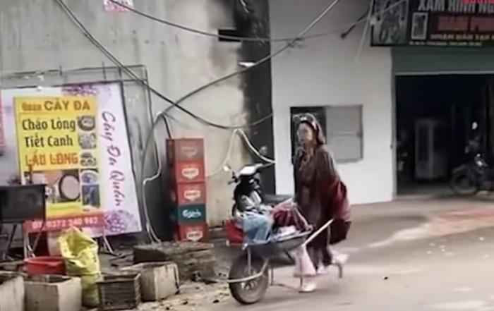 Thời gian gần đây, hình ảnh về hot girl Bella lại xuất hiện trên các diễn đàn mạng xã hội, nhanh chóng nhận được sự quan tâm của nhiều người.