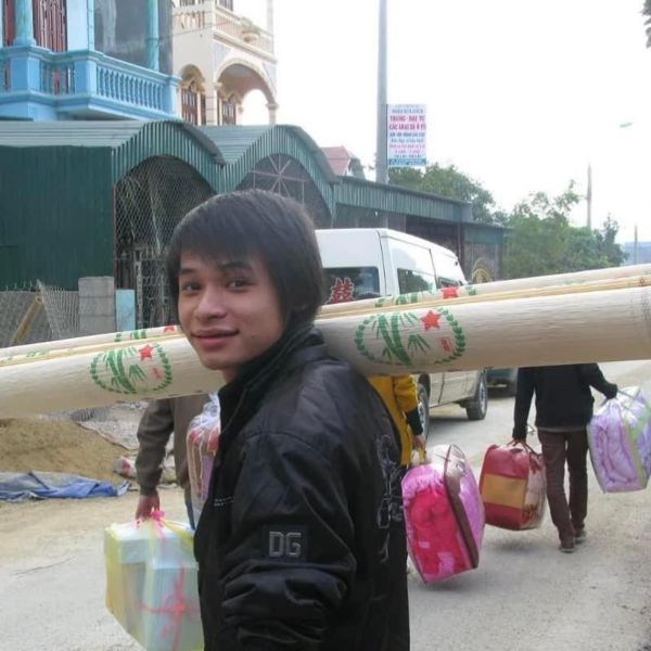 Mới đây, các fan của nam streamer lại được dịp cười "nghiêng ngả" khi chia sẻ lại hình ảnh "một thời oanh liệt" của thần tượng mình.