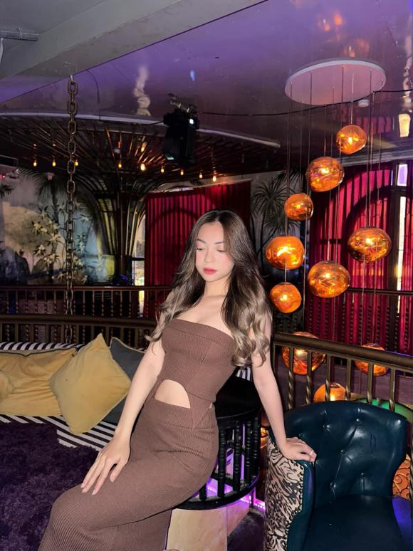 Hiện tại, Nhật Lê lại rất chăm chỉ chia sẻ cuộc sống mới của mình trên mạng xã hội. Cô đi du lịch khắp nơi, trong và ngoài nước.