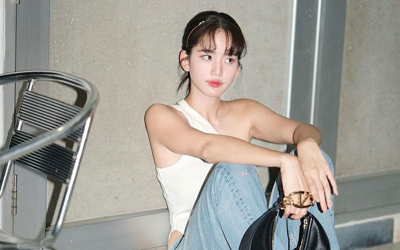 Cũng chính nhờ làn da khỏe khoắn, Bow Maylada được nhiều netizen toàn châu Á vào "xin vía" và ấn nút theo dõi trang cá nhân.